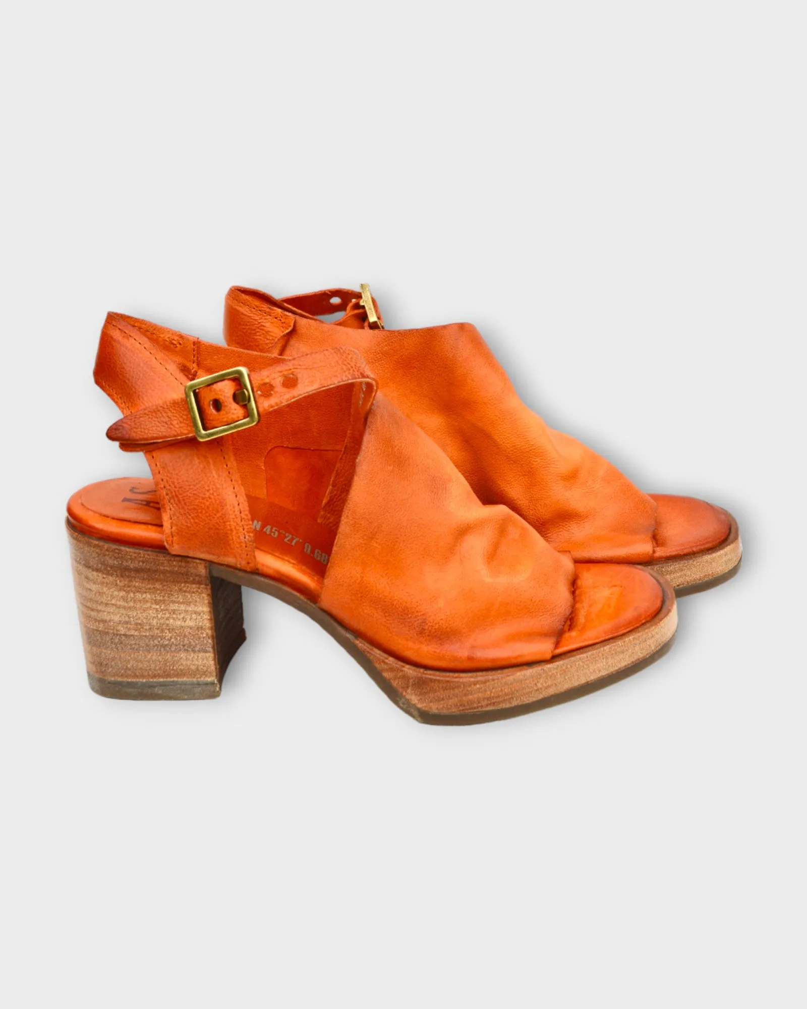 AS98 B61003 Size 41 only