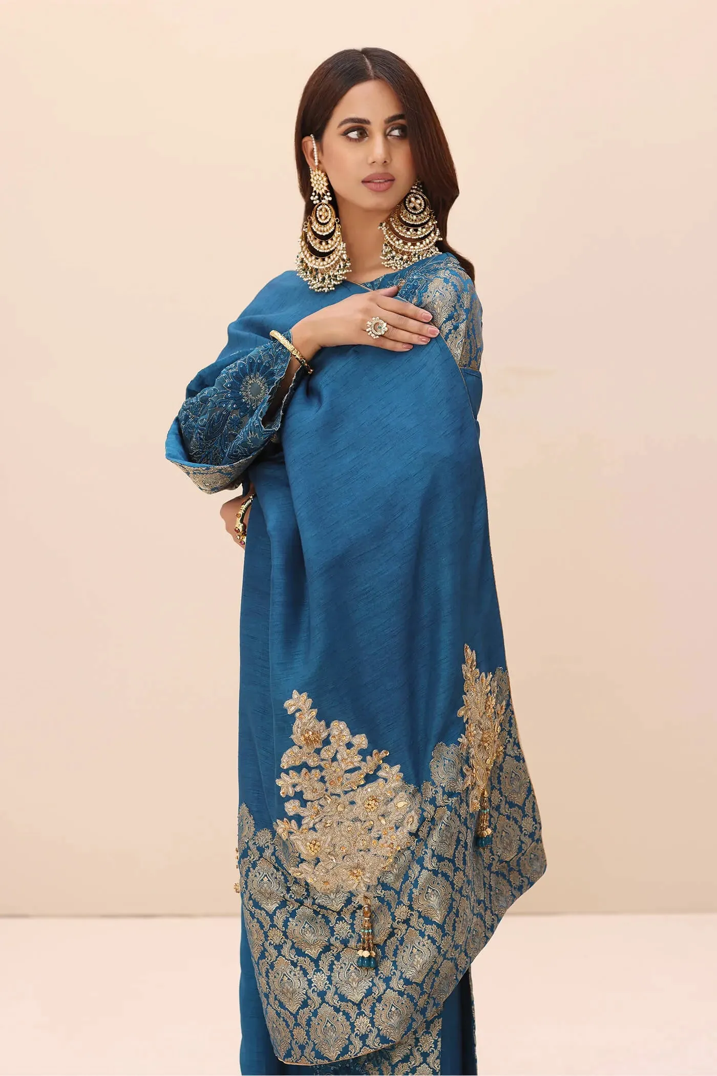 Elegant Sapphire Blue Embroidered Pakistani Salwar Kameez Dupatta Suit