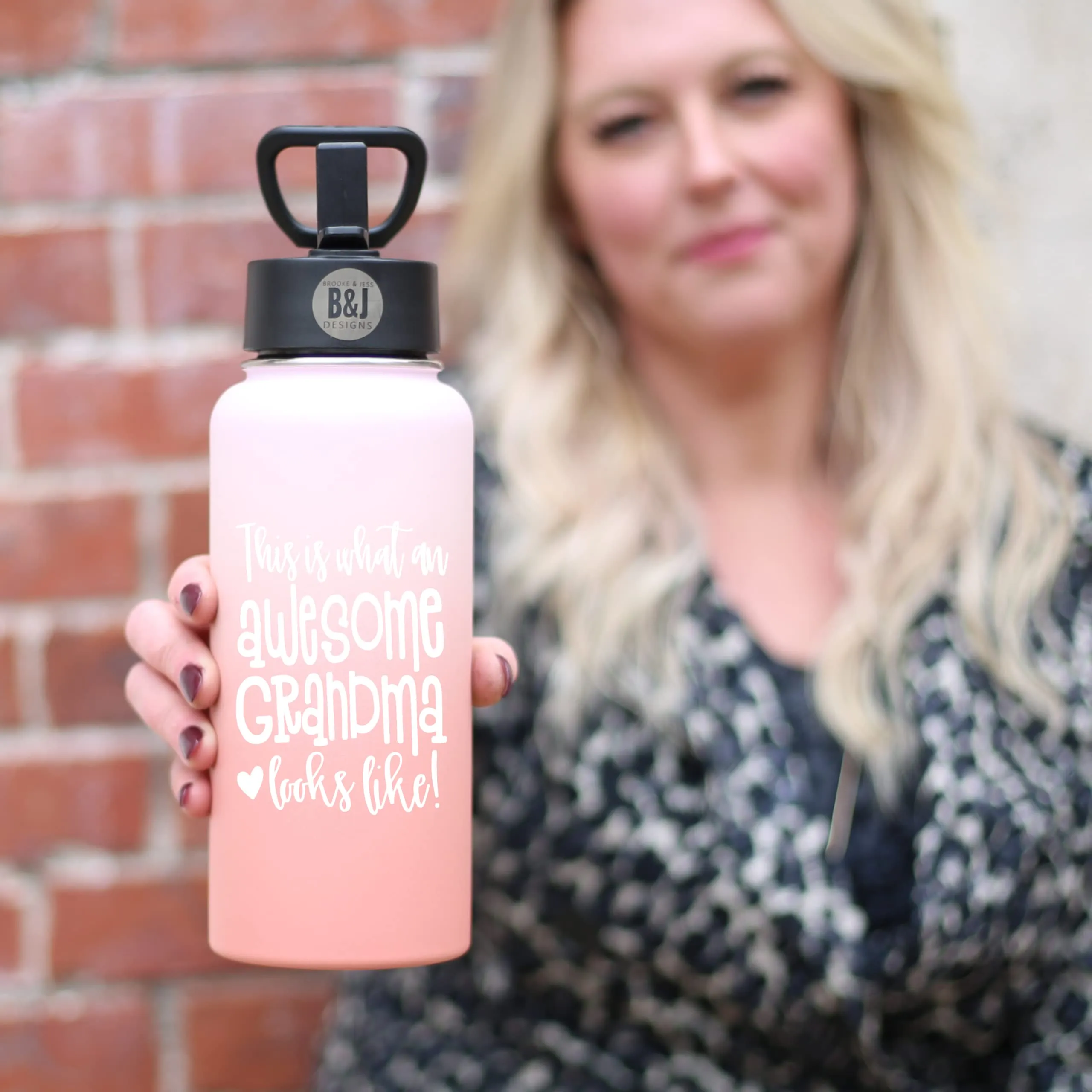 This is What an Awesome Grandma Looks Like 32 oz  Rose Gold Water Bottle Tumbler for Grandmothers